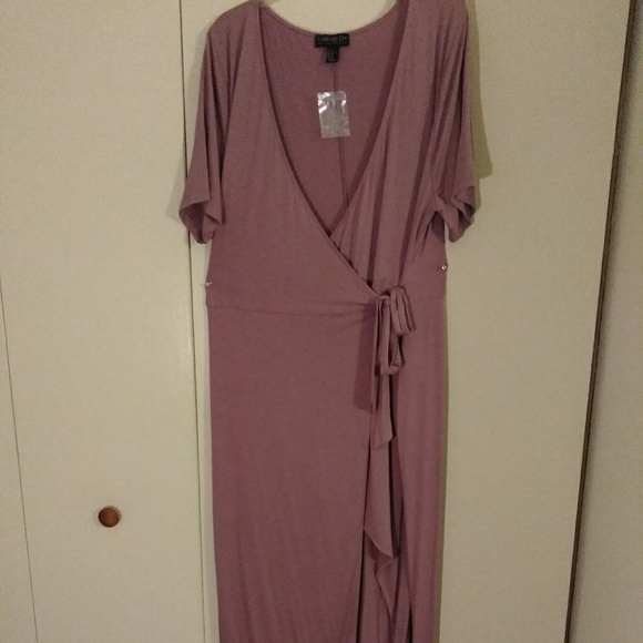 Dresses & Skirts - Elegant High Low Wrap Dress